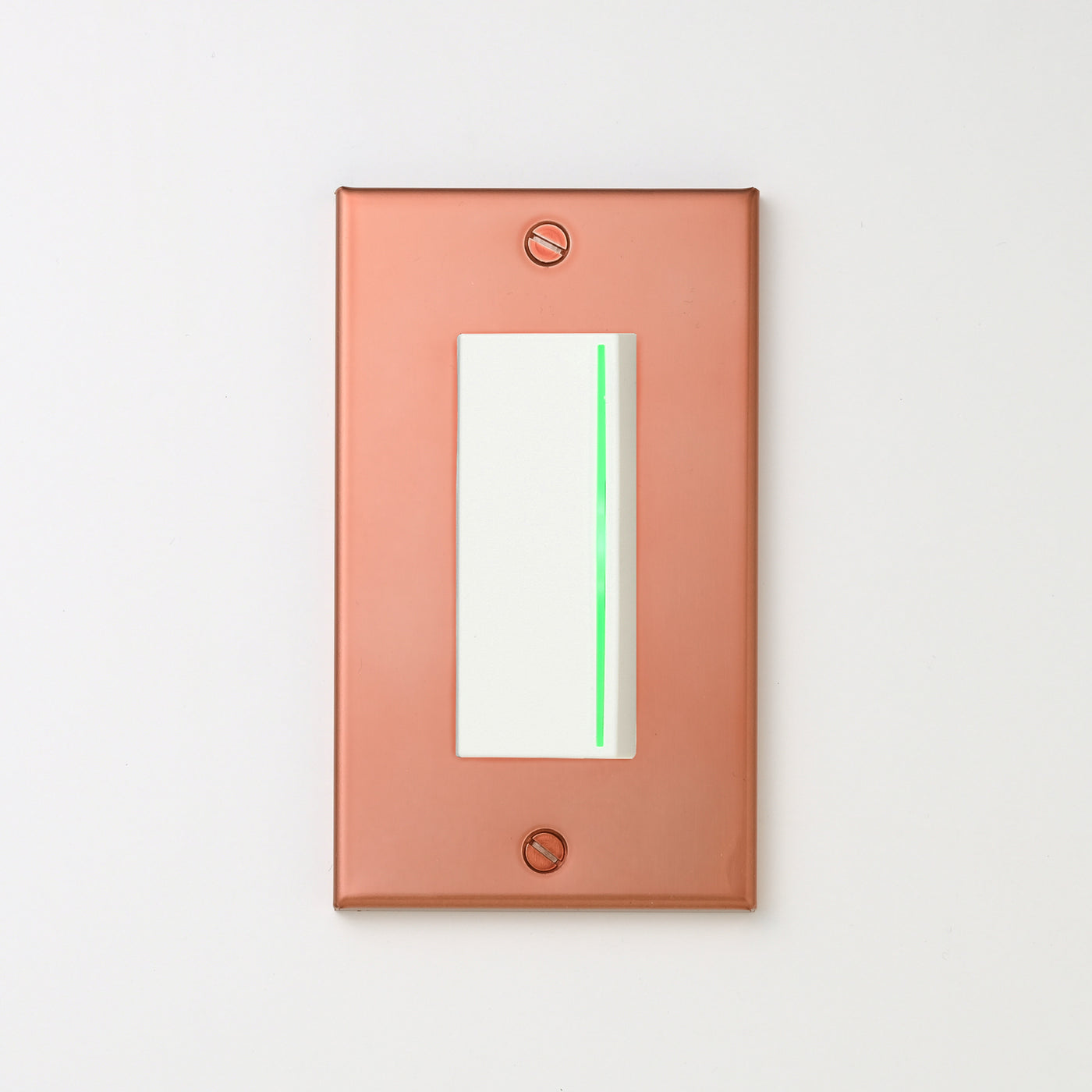 銅色（マット） プレート <br>+ NK 片切、3路ガイドランプ（グリーン）付スイッチシングル  ホワイト